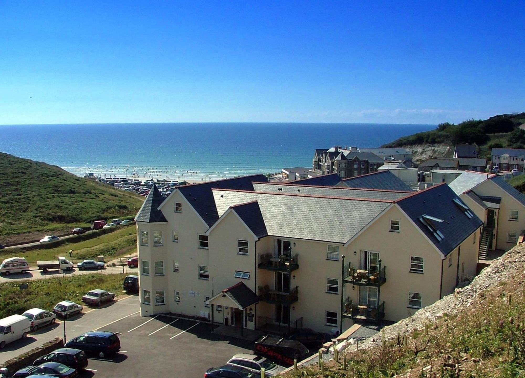 Beachcombers Apartments New Quay Dış mekan fotoğraf